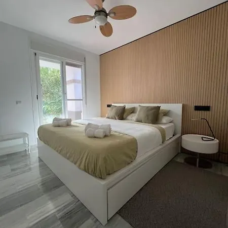 2 Avec Jardin Apartment